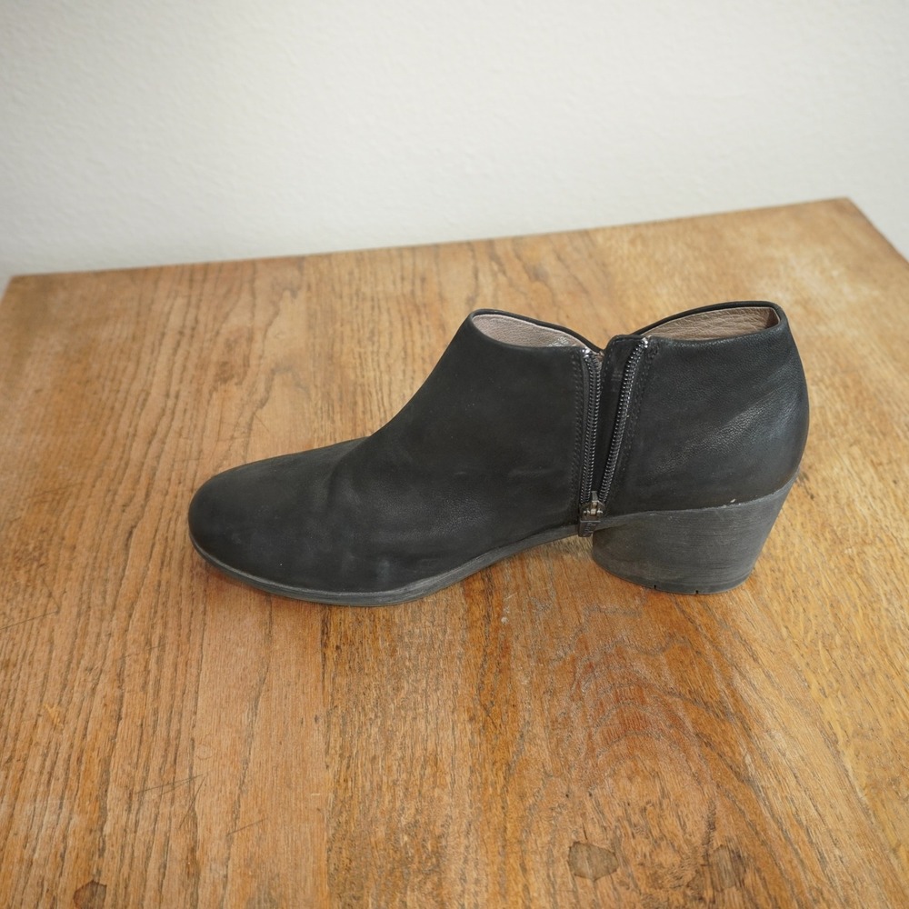 Dansko Women Black Leather Ankle Boots V-Cut Zipper Block Heel Booties Size 41 - Picture 4 of 9